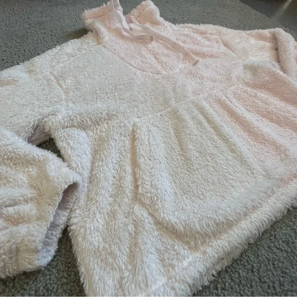 Fuzzy Sweatshirt from Free People with ¾ Zip | Medium - Picture 6 of 7
